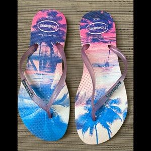 NWOT - Havaianas slim flip flops in pink and purple palm trees